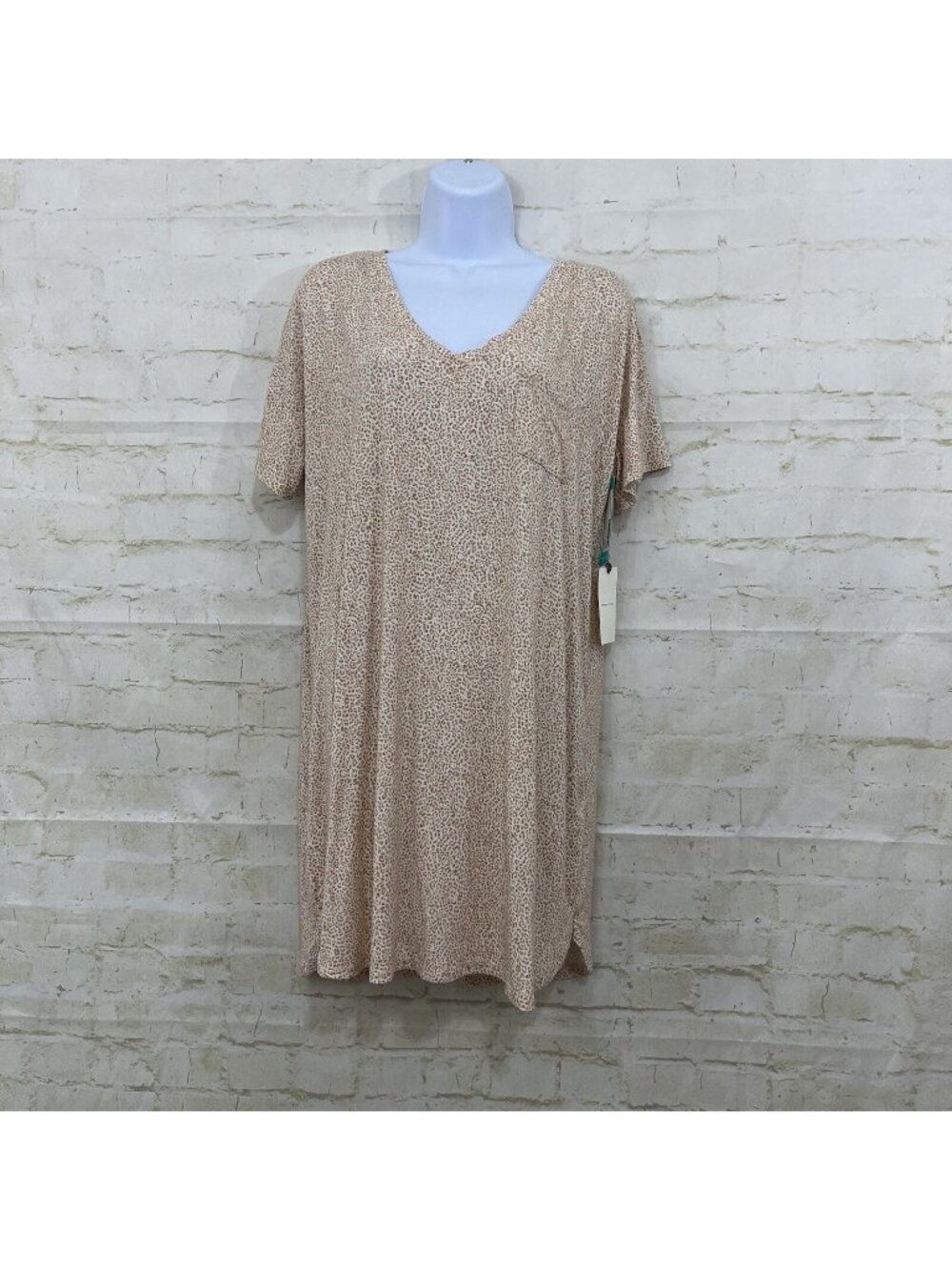 Stitch Fix Awhile Intimates Beige Animal Short Sleeve Night Shirt